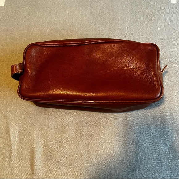 *Made in Italy* Terrida Leather Travel Toiletry Case Zipper - Retail $180 - Picture 7 of 7